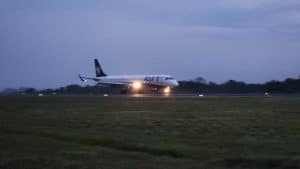 Com extensão homologada, Aeroporto de Foz do Iguaçu passa a contar com a segunda maior pista do Sul do país